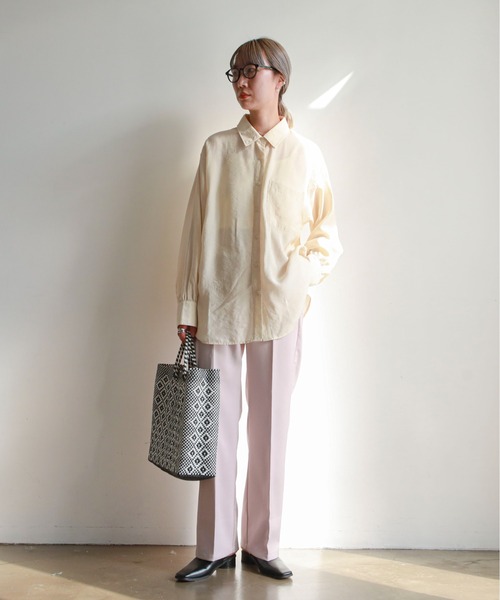 feepur(フェピュール)の「シンプルビッグオーバーシャツ(シャツ/ブラウス・レディース・ピンク/グリーン/アイボリー/グレイッシュベージュ・MEDIUM)」の14枚目の写真