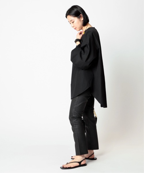 AP STUDIO(エーピーストゥディオ)の「追加 SCENTOF ラムレザーパンツ(その他パンツ・レディース・ブラック・36)」の4枚目の写真