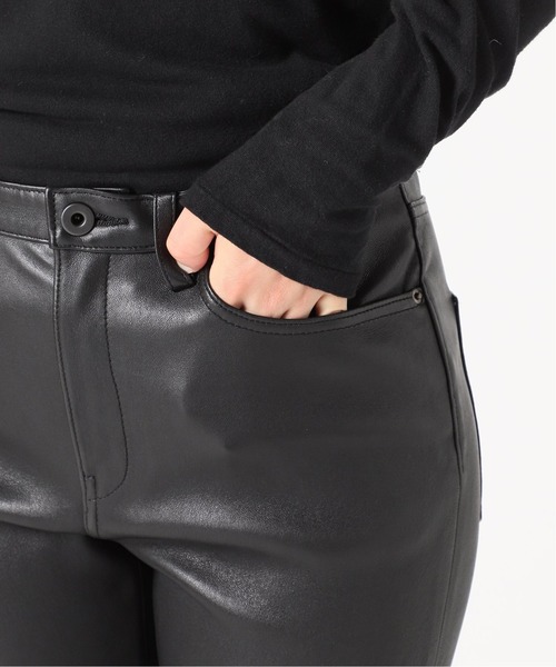 AP STUDIO(エーピーストゥディオ)の「追加 SCENTOF ラムレザーパンツ(その他パンツ・レディース・ブラック・36)」の19枚目の写真