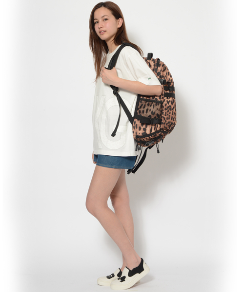 X-girl(エックスガール)の「LEOPARD S/S MENS TEE(Tシャツ/カットソー・レディース・ホワイト/ブラック/イエロー・MEDIUM/LARGE)」の9枚目の写真