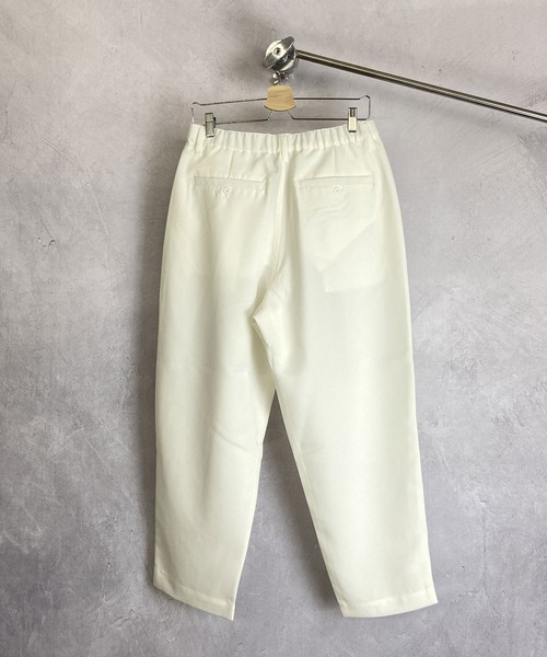 Beno（ビーノ）の「ポリトロ タックワイドテーパードパンツ（スラックス・メンズ・グレイッシュブルー/アイボリー/ダークグリーン/オフホワイト/ブラック/ライトグレー・M/L）」の9枚目の写真