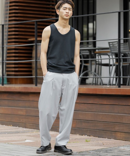 Beno（ビーノ）の「ポリトロ タックワイドテーパードパンツ（スラックス・メンズ・グレイッシュブルー/アイボリー/ダークグリーン/オフホワイト/ブラック/ライトグレー・M/L）」の19枚目の写真