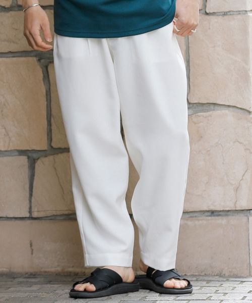 Beno（ビーノ）の「ポリトロ タックワイドテーパードパンツ（スラックス・メンズ・グレイッシュブルー/アイボリー/ダークグリーン/オフホワイト/ブラック/ライトグレー・M/L）」の17枚目の写真