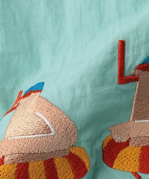 moimoln（モイモルン）の「チューブマンポイントウィンドブレーカー（ナイロンジャケット・キッズ・ミント・110cm/100cm/130cm/120cm）」の4枚目の写真