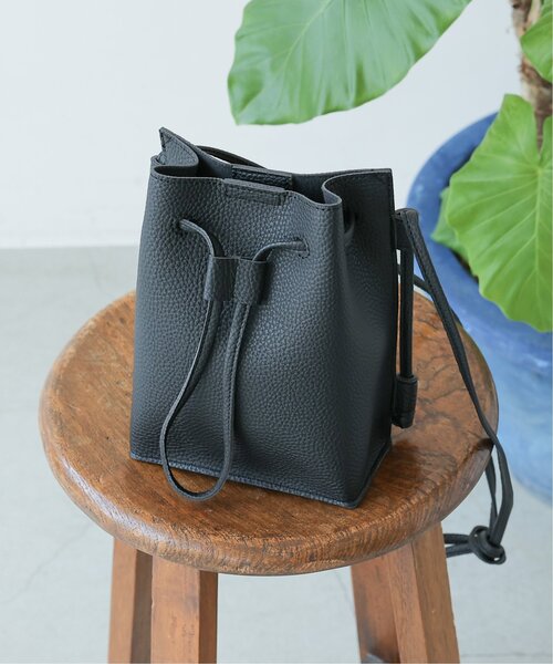 frames RAY CASSIN(フレームスレイカズン)の「バックポケ巾着ミニショルダー(ショルダーバッグ・レディース・ブラック/ピンク/シルバー/キナリ・FREE)」の16枚目の写真