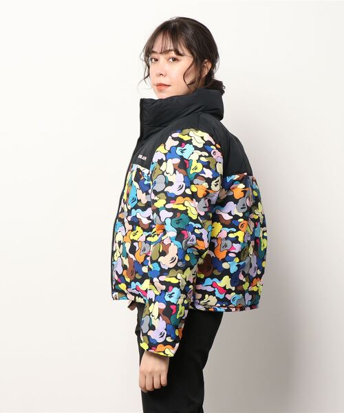 A BATHING APE(アベイシングエイプ)の「MULTI CAMO SHORT DOWN JACKET L(ダウンジャケット/コート・レディース・ホワイト/ブラック・X-SMALL/SMALL)」の4枚目の写真