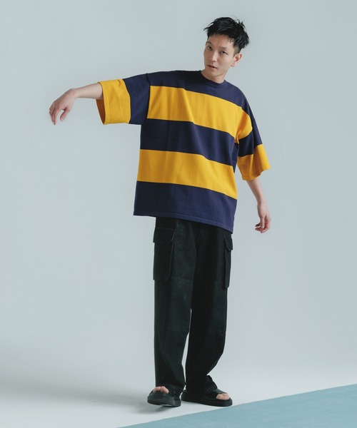 ADAM ET ROPE'（アダムエロペ）の「【WEB限定】ビッグボーダー ハーフスリーブ ルーズニット Tシャツ（Tシャツ/カットソー・メンズ・ブラック/ネイビー/ピンク・M/L）」の4枚目の写真