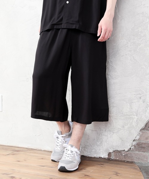 TopIsm(トップイズム)の「ワイドシルエット 総柄無地 半袖オープンカラーシャツ&ハーフパンツセットアップ(シャツ/ブラウス・メンズ・ネイビー/チャコールグレー/ブラック/ブラック系1/ブラック系5/グレー系/ネイビー系/ブルー系/ホワイト系その他/ブルー・M/L/XL)」の16枚目の写真