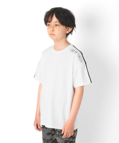 GLAZOS（グラソス）の「接触冷感・ドロップショルダー袖ライン半袖Tシャツ（Tシャツ/カットソー・キッズ・ブルー/ブラック/ホワイト・160cm/140cm/170cm/150cm/130cm）」の8枚目の写真