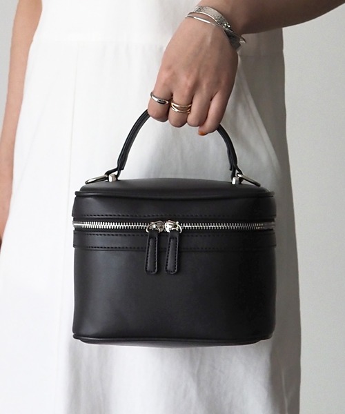 Riberry(リベリー)の「バニティバッグ(ハンドバッグ・レディース・ブラック/アイボリー/ベージュ/グリーン・FREE)」の18枚目の写真