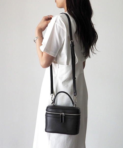 Riberry(リベリー)の「バニティバッグ(ハンドバッグ・レディース・ブラック/アイボリー/ベージュ/グリーン・FREE)」の19枚目の写真