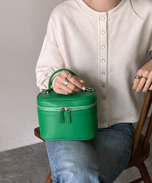 Riberry(リベリー)の「バニティバッグ(ハンドバッグ・レディース・ブラック/アイボリー/ベージュ/グリーン・FREE)」の9枚目の写真