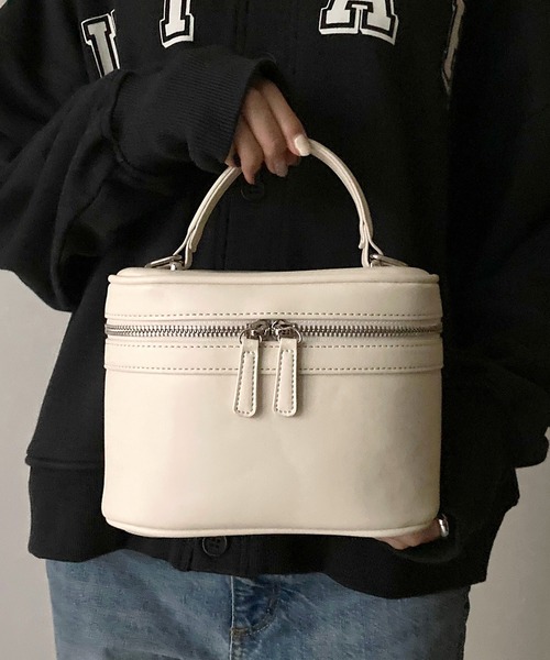 Riberry(リベリー)の「バニティバッグ(ハンドバッグ・レディース・ブラック/アイボリー/ベージュ/グリーン・FREE)」の6枚目の写真