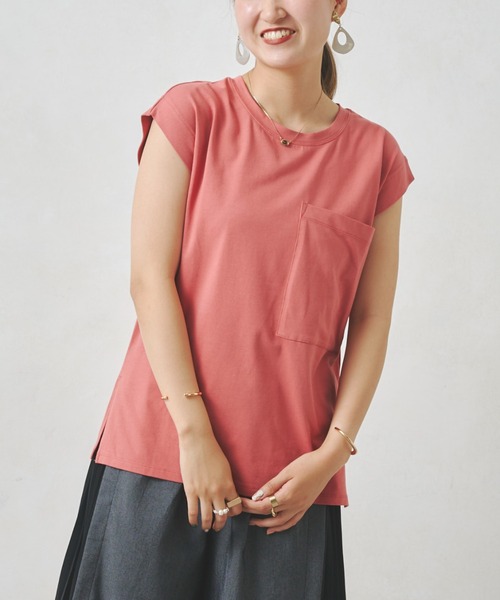Chez toi（シェトワ）の「BIGポケットノースリカットプルオーバー（Tシャツ/カットソー・レディース・オフホワイト/ブラック/オレンジ・FREE）」の2枚目の写真