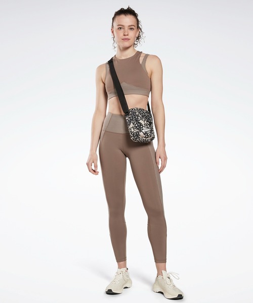 Reebok（リーボック）の「スタジオ レイヤード ブラトップ / Studio Layered Bra Top（スポーツブラ・レディース・グレー系その他/グレー/ブラック・LARGE/SMALL/X-LARGE/MEDIUM/X-SMALL）」の14枚目の写真