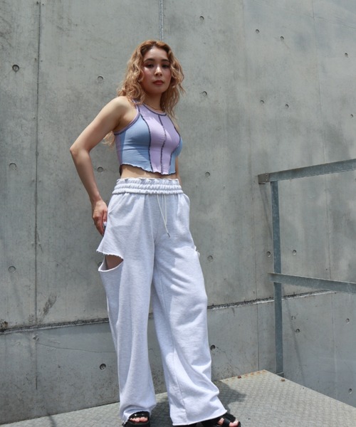 FIG&VIPER（フィグアンドバイパー）の「切替メロウアメスリタンク（タンクトップ・レディース・ホワイト/ブラック/パープル・FREE）」の19枚目の写真