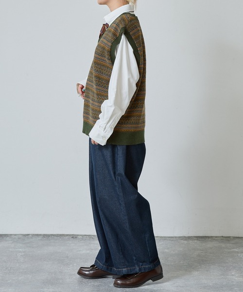 MONO-MART LADY'S(モノマートレディース)の「ジャガード柄Vネックニットベスト(ベスト・レディース・ネイビー/ブラウン/グリーン/アイボリー・FREE)」の17枚目の写真