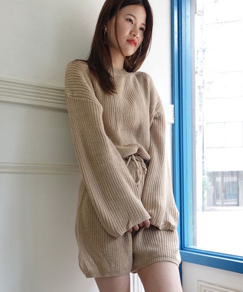 CORNERS(コーナーズ)の「ルーズニットロンパース(サロペット/オーバーオール・レディース・ブラック/ベージュ/ブラウン/カーキ・M)」の5枚目の写真