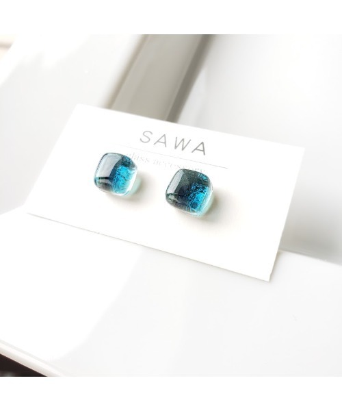 tone（トーン）の「【sawa】スクエアピアス(MA)（ピアス（両耳用）・レディース・パープル/グレー/ターコイズブルー/ブルー/ラベンダー/グリーン系その他/ライトグリーン/スカイブルー/その他/クリア/グリーン・FREE）」の16枚目の写真