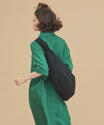 EDIT Gris | ナイロンクーリエバッグ(ショルダーバッグ)