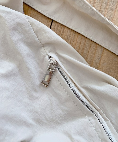 EDIT Gris（エディットグリ）の「ナイロンクーリエバッグ（ショルダーバッグ・レディース・オフホワイト/ブラック・FREE）」の7枚目の写真