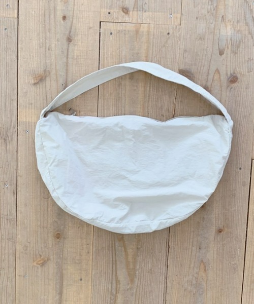 EDIT Gris（エディットグリ）の「ナイロンクーリエバッグ（ショルダーバッグ・レディース・オフホワイト/ブラック・FREE）」の6枚目の写真