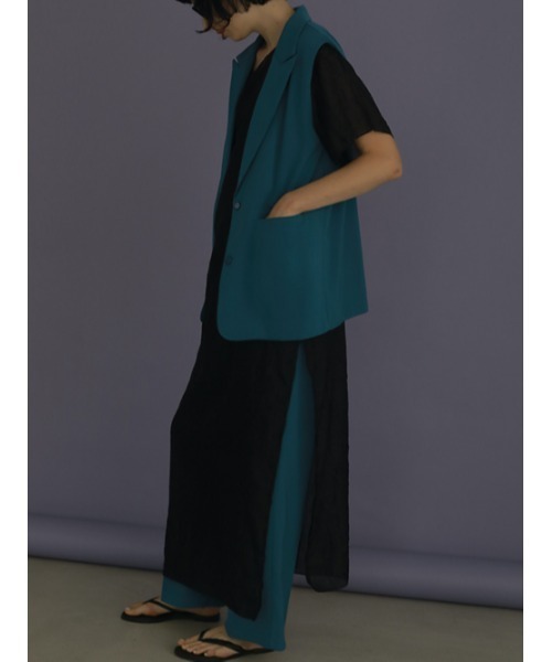 AMAIL（アマイル）の「Bulky water vest（ベスト・レディース・ブラウン/ブルー・FREE）」の4枚目の写真