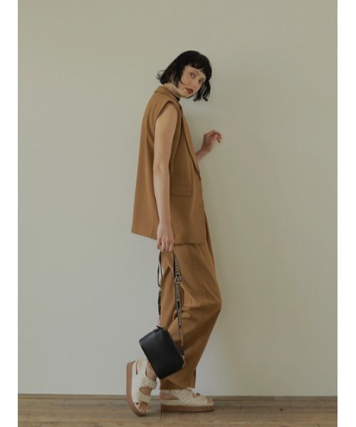 AMAIL（アマイル）の「Bulky water vest（ベスト・レディース・ブラウン/ブルー・FREE）」の9枚目の写真