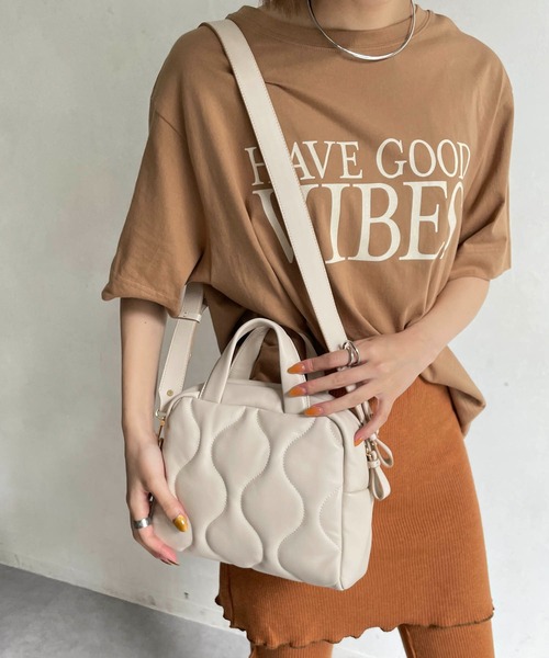 CAPRICIEUX LE'MAGE(カプリシューレマージュ)の「キルト2WAYボストンバッグ(ボストンバッグ・レディース・ブラック/イエロー/アイボリー・FREE)」の4枚目の写真