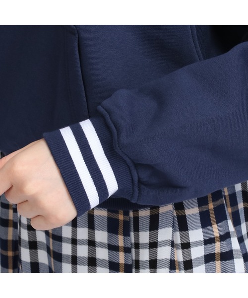 tommy jeans(トミー ジーンズ)の「オーセンティックリラックスパーカー(パーカー・レディース・ネイビー/グリーン・SMALL/MEDIUM/LARGE/X-SMALL)」の7枚目の写真