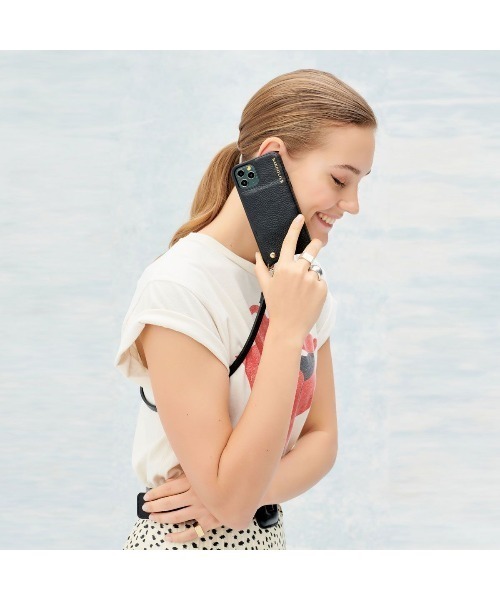 BANDOLIER（バンドリヤー）の「【BANDOLIER】EMMA エマシリーズ iPhone12/12Pro/13/13Pro/14/14Pro/15/15Pro/7/8/SE(第2/第3世代)対応（スマホケース/カバー・レディース・ブラック/ブラック系その他2/グレイッシュベージュ/アイボリー/ベージュ・iPhone 13 Pro/iPhone 7/8/SE(第2/第3世代)/iPhone 12/12 Pro/iPhone 13/iPhone 15/iPhone 15 Pro/iPhone 14/iPhone 14 Pro）」の7枚目の写真