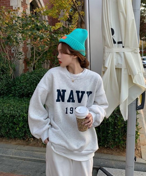 meJane（ミージェーン）の「ビックレタリングデザインスウェットトレーナー（スウェット・レディース・ネイビー/霜降りグレー・FREE）」の5枚目の写真