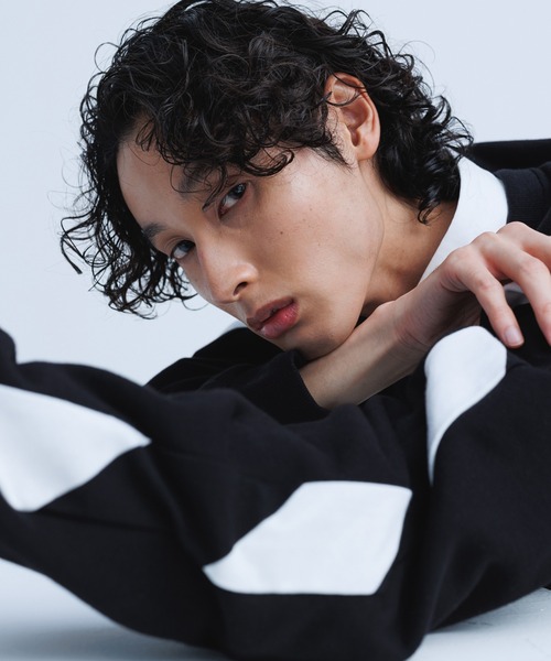 agnes b.（アニエスベー）の「【WEB限定】【agnes b. pour ADAM ET ROPE'】SWEAT SENGA MIXTE BANDE/UNISEX（スウェット・メンズ・ブラック・L/XL）」の21枚目の写真