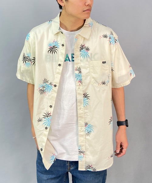 BILLABONG(ビラボン)の「BILLABONG/ビラボン 柄シャツ/総柄 サマーシャツ/半袖シャツ BD011-120(シャツ/ブラウス・メンズ・ホワイト×ブルー/ブラック×ブルー/ネイビー・M/L)」の2枚目の写真