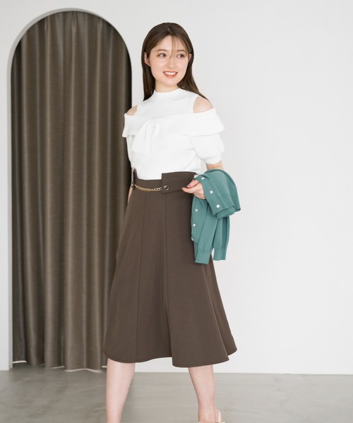 MISCH MASCH（ミッシュマッシュ）の「チェーン付きフレアースカート（スカート・レディース・ブラウン/ブラック/ベージュ・SMALL/MEDIUM）」の12枚目の写真