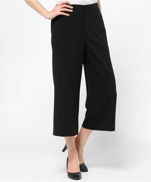 MID by MIDWEST(ミッド バイ ミッドウエスト)の「MID by MIDWEST クロップドワイドパンツ(その他パンツ・レディース・ブラック/ネイビー・1/2)」の1枚目の写真