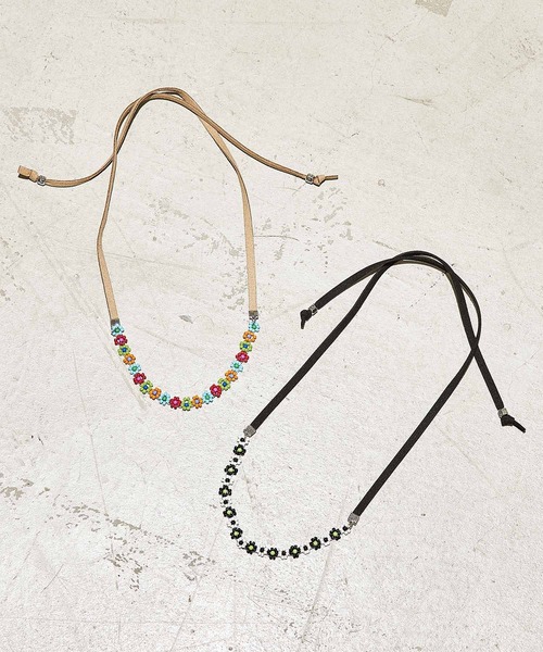 X-girl（エックスガール）の「FLOWER BEADS CHOKER（チョーカー・レディース・ブラック/マルチ・ONE SIZE）」の3枚目の写真