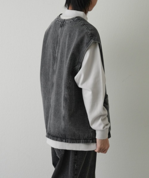 COLONY 2139（コロニートゥーワンスリーナイン）の「デニムワークベスト（ベスト・メンズ・スカイブルー/グレー・MEDIUM/LARGE）」の14枚目の写真