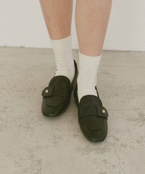 moi tytto(モイテュット)の「ベルトモチーフローファー(ローファー・レディース・ベージュ/ブラック/ブラウン・MEDIUM/LARGE/SMALL)」の13枚目の写真