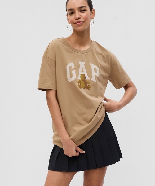 GAP（ギャップ）の「GAPアーチロゴ Tシャツ（Tシャツ/カットソー・レディース・ブラック/ホワイト/ベージュ/ネイビー・S/L/XS/M/XXS/XL）」の3枚目の写真
