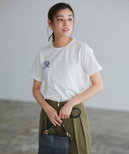 Pierrot(ピエロ)の「シルケット刺繍Tシャツ(Tシャツ/カットソー・レディース・ホワイト×ホワイト/ブラック×ブラック/ホワイト×ネイビー/ネイビー×ホワイト・M/L)」の6枚目の写真