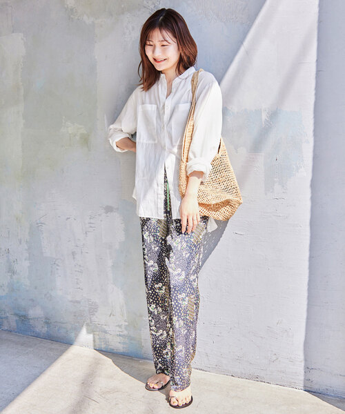 SLOBE IENA（スローブイエナ）の「ストラップ付きベアトップ（チューブトップ・レディース・ベージュ/カーキ/チャコールグレー・FREE）」の9枚目の写真