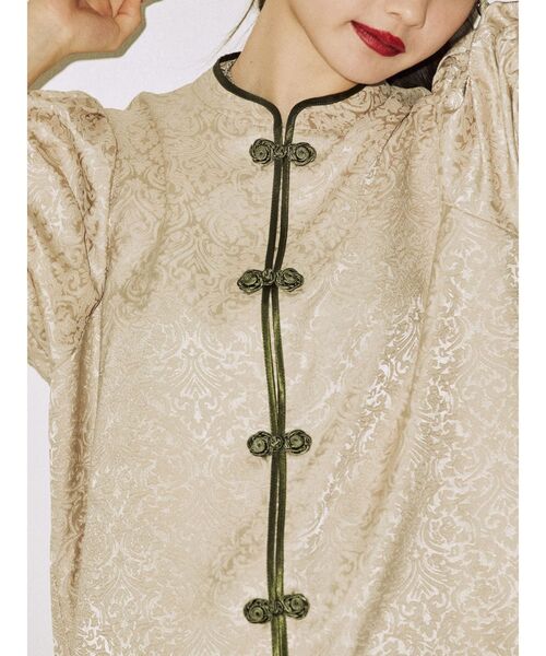 jouetie（ジュエティ）の「ボリュームスリーブチャイナシャツ（シャツ/ブラウス・レディース・ブラック/パープル/ブルー/アイボリー・MEDIUM）」の6枚目の写真