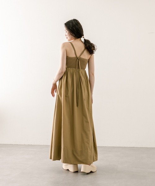 mystic(ミスティック)の「ニット切替キャミワンピース(ワンピース・レディース・ブラック/ブルー/キャメル・1/2)」の12枚目の写真