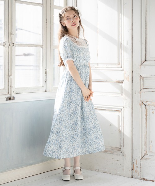 【星型の刺繍が超かわいい♡】ロイスクレヨン　レースティアードワンピース ロイスクレヨン】可愛すぎる品々 | お洒落を楽しみながら