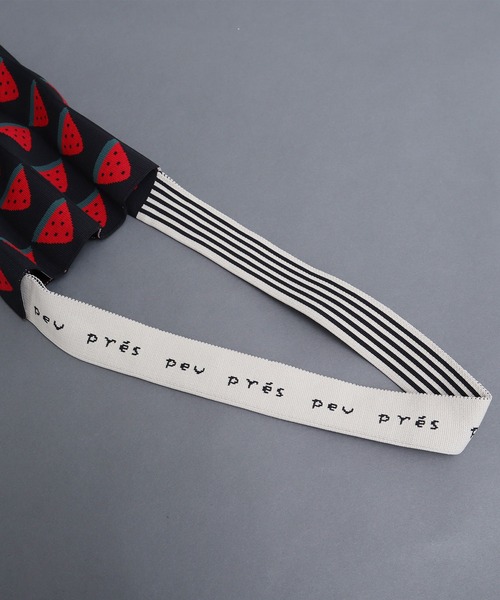 peu pres(プープレ)の「すいかニットバッグ(ショルダーバッグ・レディース・ブラック・FREE)」の6枚目の写真