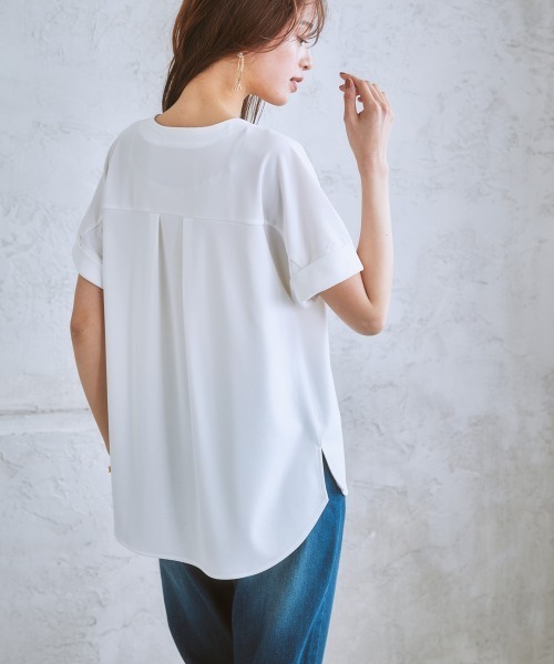 7days Life Styling(セブンデイズライフスタイリング)の「【ひんやり接触冷感】Vネックカットソートップス(Tシャツ/カットソー・レディース・ブラック/ライトグレー/オフホワイト/ネイビー・L/S/M/LL)」の12枚目の写真
