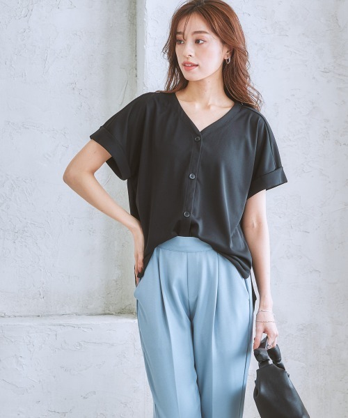7days Life Styling(セブンデイズライフスタイリング)の「【ひんやり接触冷感】Vネックカットソートップス(Tシャツ/カットソー・レディース・ブラック/ライトグレー/オフホワイト/ネイビー・L/S/M/LL)」の7枚目の写真