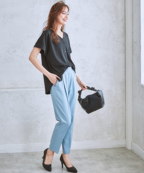 7days Life Styling(セブンデイズライフスタイリング)の「【ひんやり接触冷感】Vネックカットソートップス(Tシャツ/カットソー・レディース・ブラック/ライトグレー/オフホワイト/ネイビー・L/S/M/LL)」の10枚目の写真