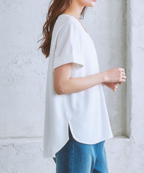 7days Life Styling(セブンデイズライフスタイリング)の「【ひんやり接触冷感】Vネックカットソートップス(Tシャツ/カットソー・レディース・ブラック/ライトグレー/オフホワイト/ネイビー・L/S/M/LL)」の20枚目の写真